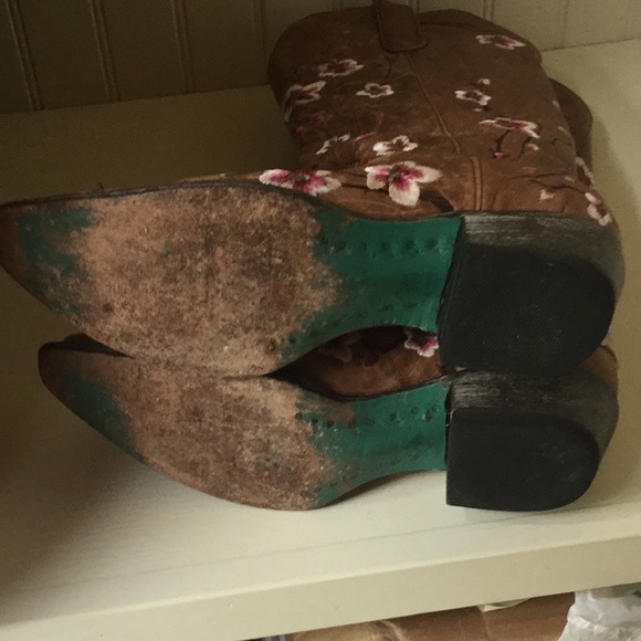 Cowboy boots - Picture 4 of 4